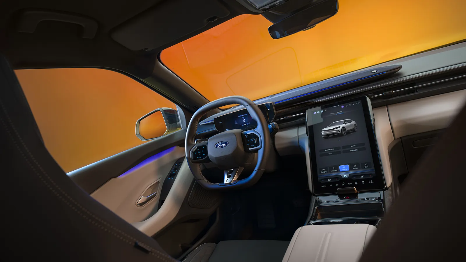 Ford Capri iç mekân ve dijital kokpit görünümü